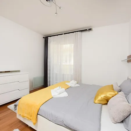 Luxurious Urban Retreat With Whirlpool And Private Parking * Задар