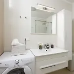 公寓 Luxurious Urban Retreat With Whirlpool And Private Parking 扎达尔